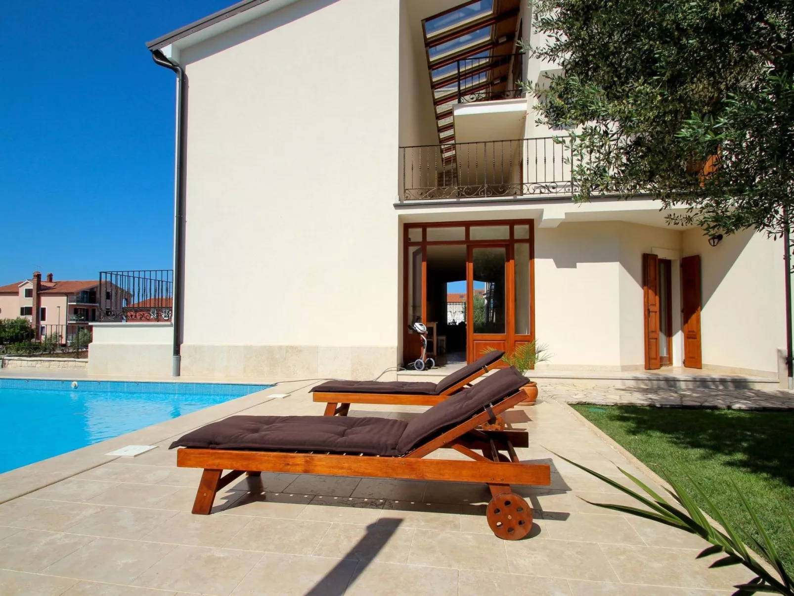 Für 4 Personen ca. 50 m&sup2; in Bužinija, Adriaküste Kroatien (Westküste von I - Outside