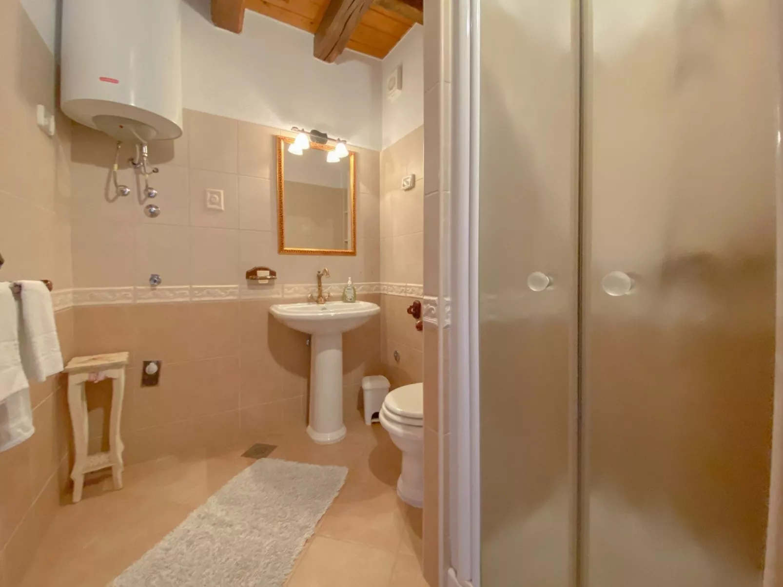 Für 4 Personen ca. 30 m&sup2; in Novigrad, Adriaküste Kroatien (Westküste von I - Inside