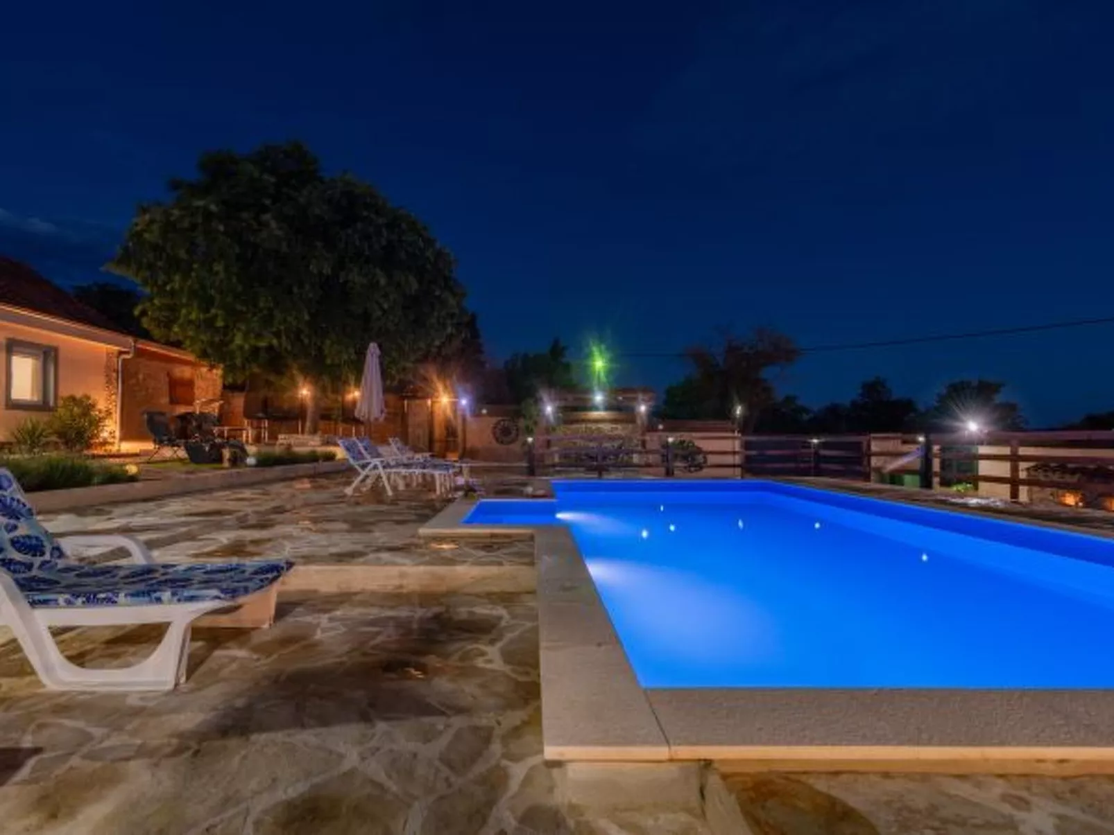 Holiday Home Burgija - Image-tags.info