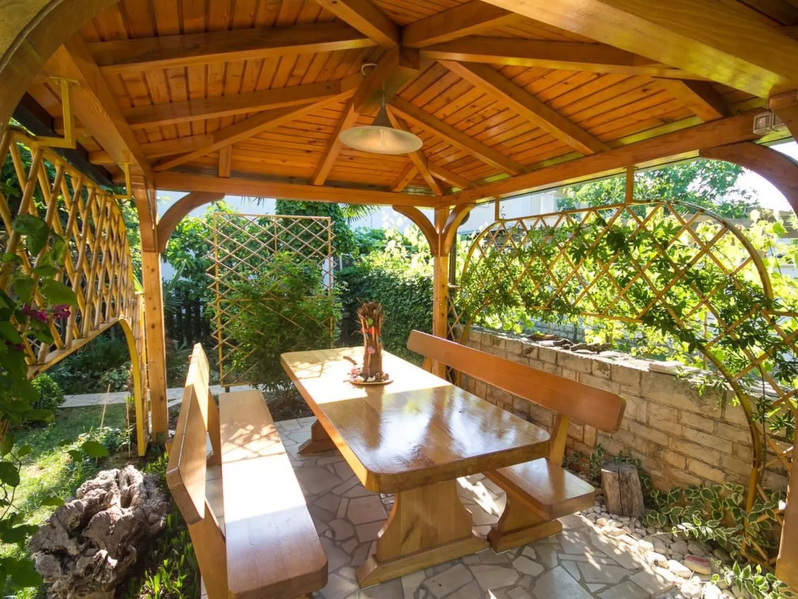 Zimmer "Joze" mit Terrasse - Draußen