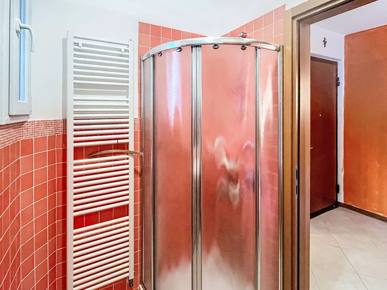 Sona's Lake Home - Drinnen