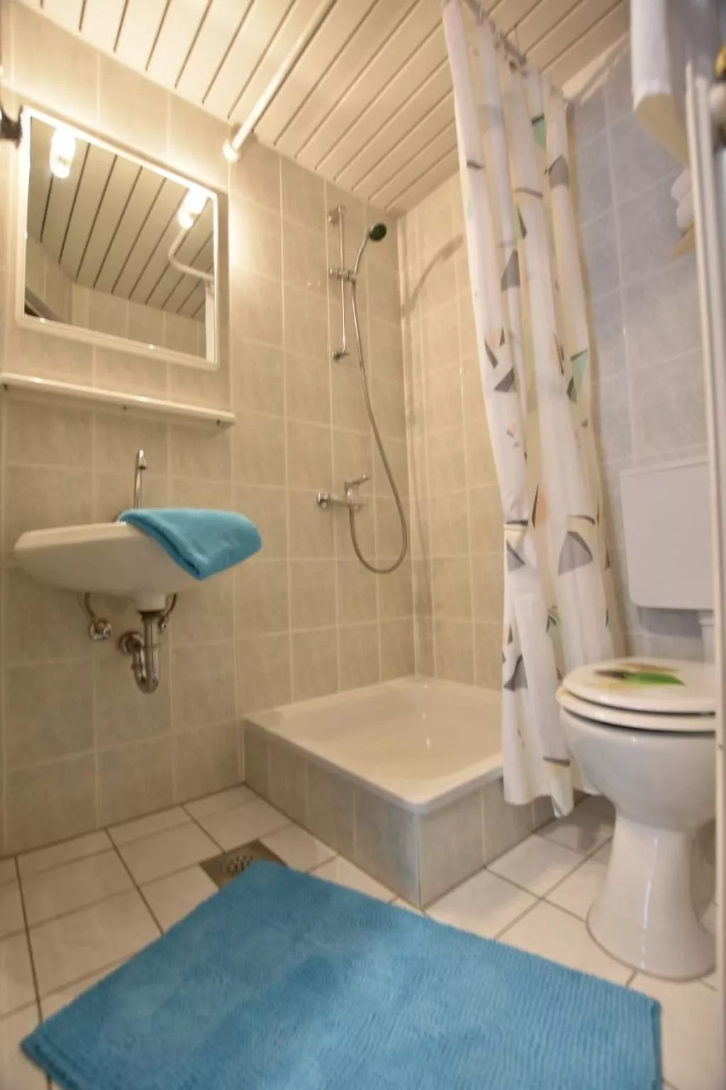 Wohnung mit gemeinschaftlichem Pool und Grill - Image-tags.info