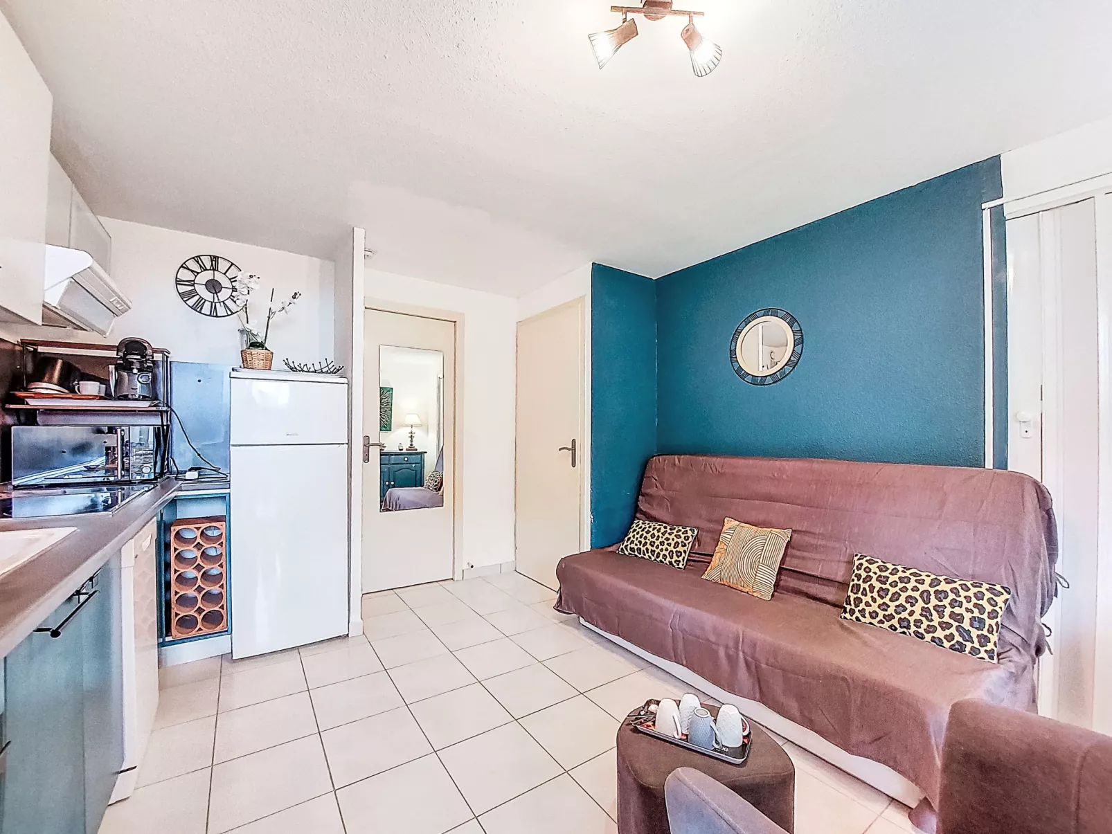 Cap de Mer - Drinnen