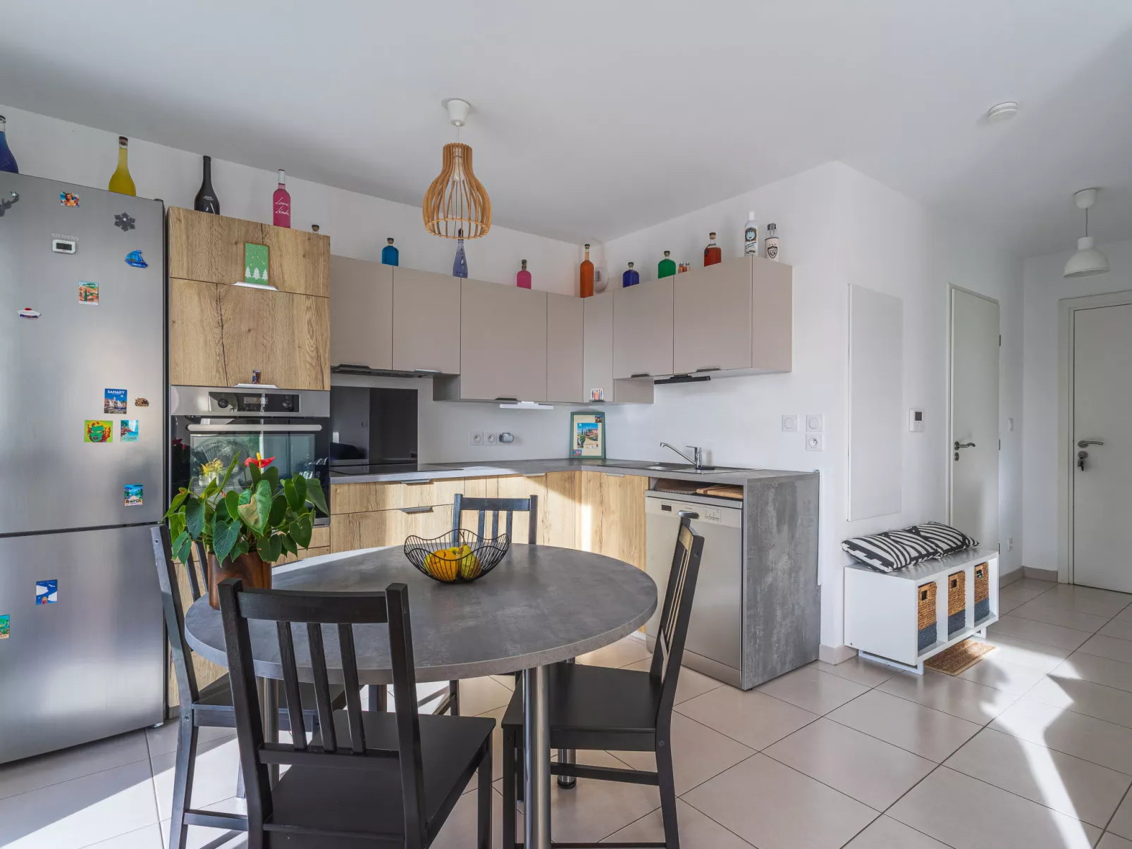 Nouvelles Terres E4 - Drinnen