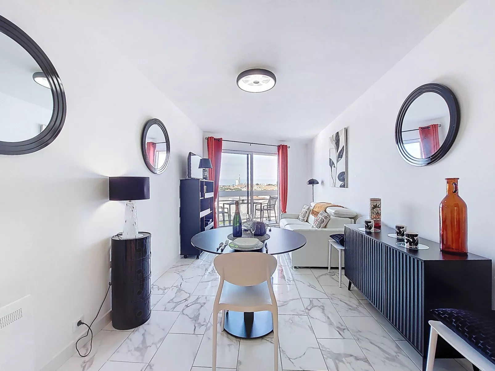 La Frégate - Drinnen