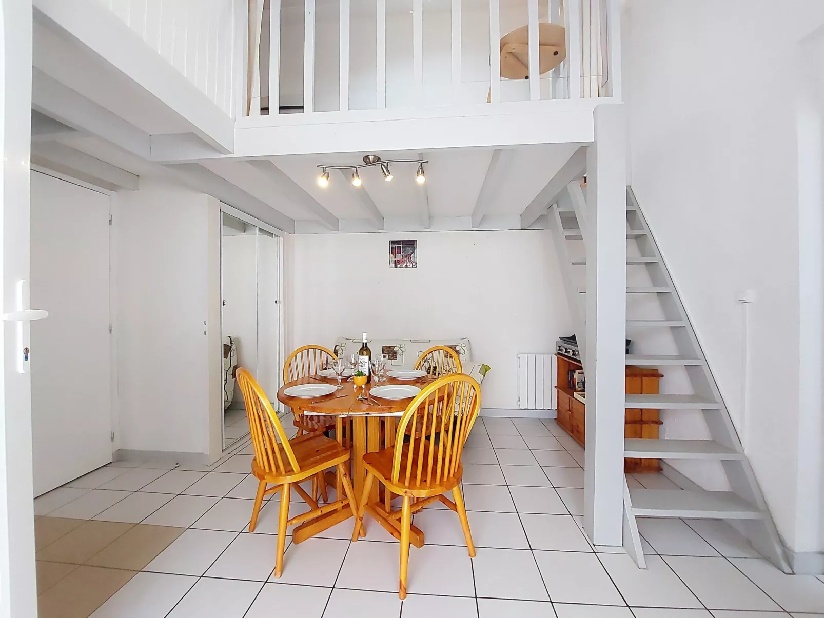 Les Palmyriennes - Drinnen