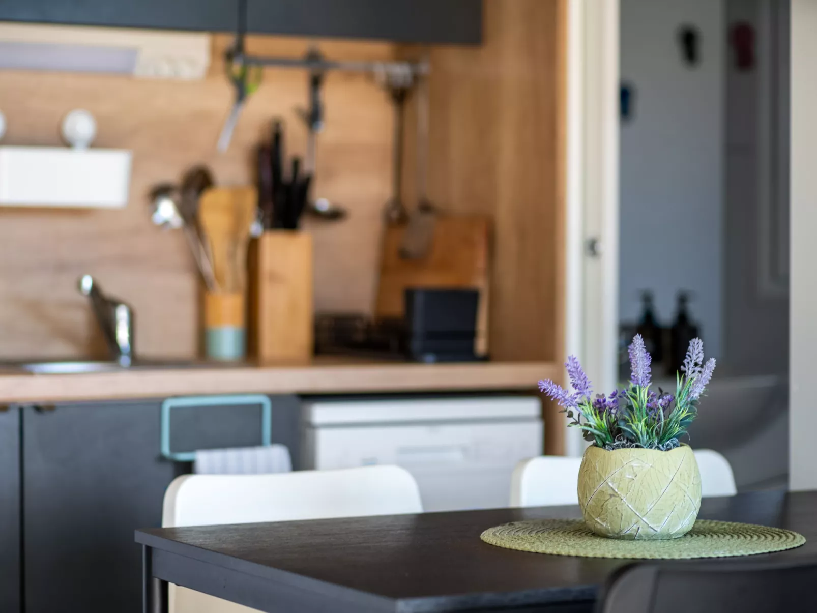 Maslina Delux - Drinnen