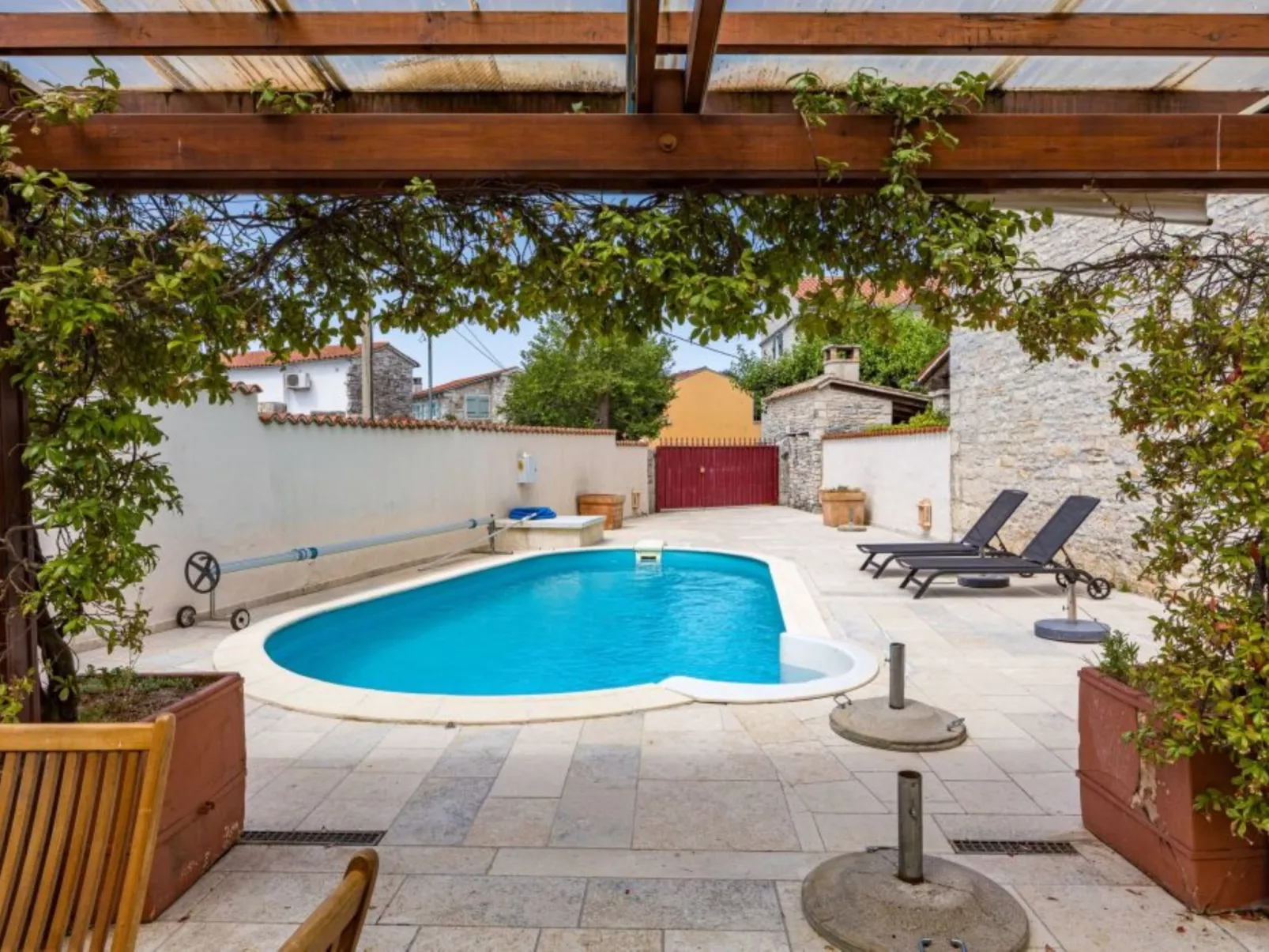 Villa Diana - Draußen