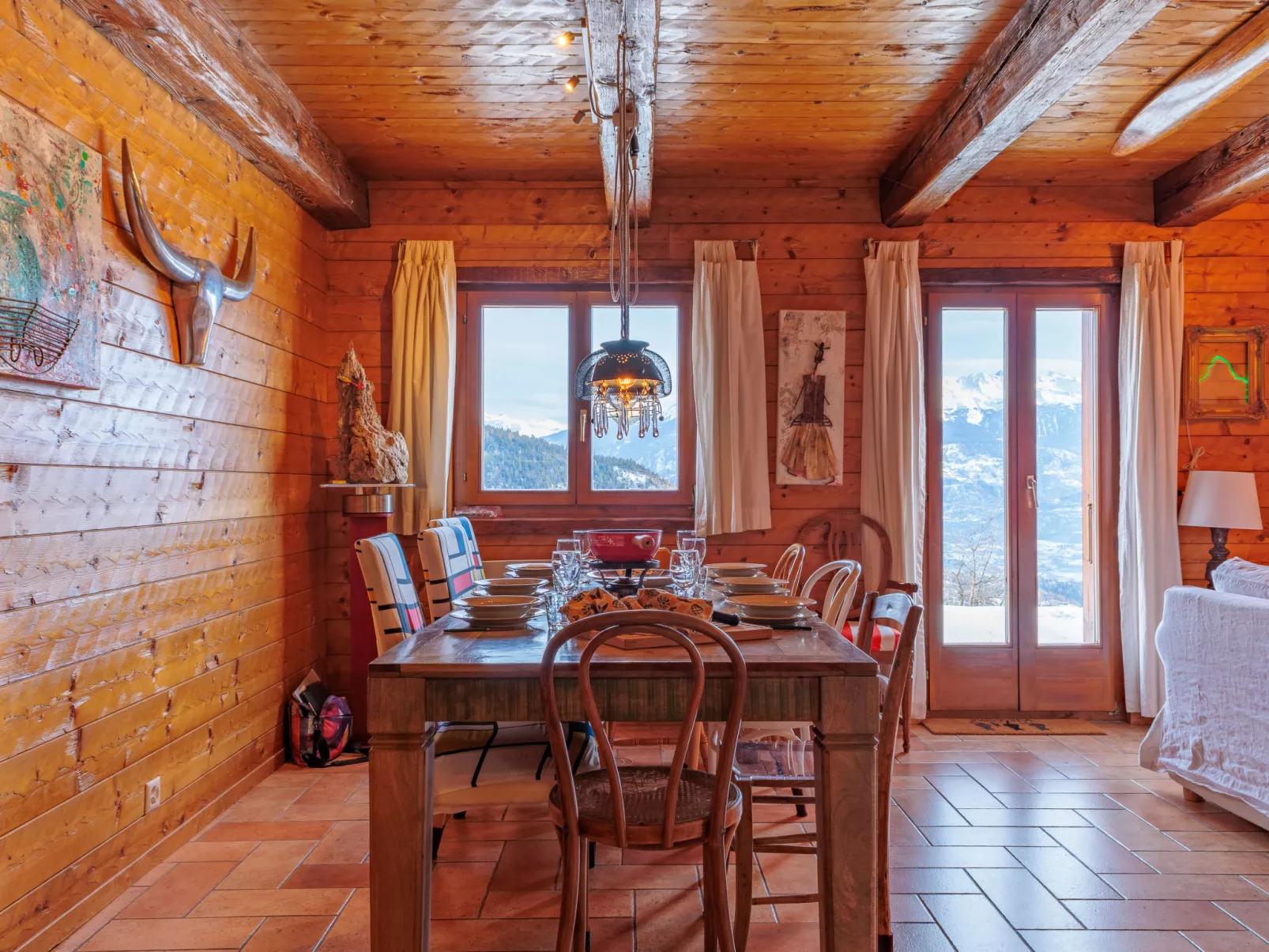 Mayens du Rudet - Drinnen