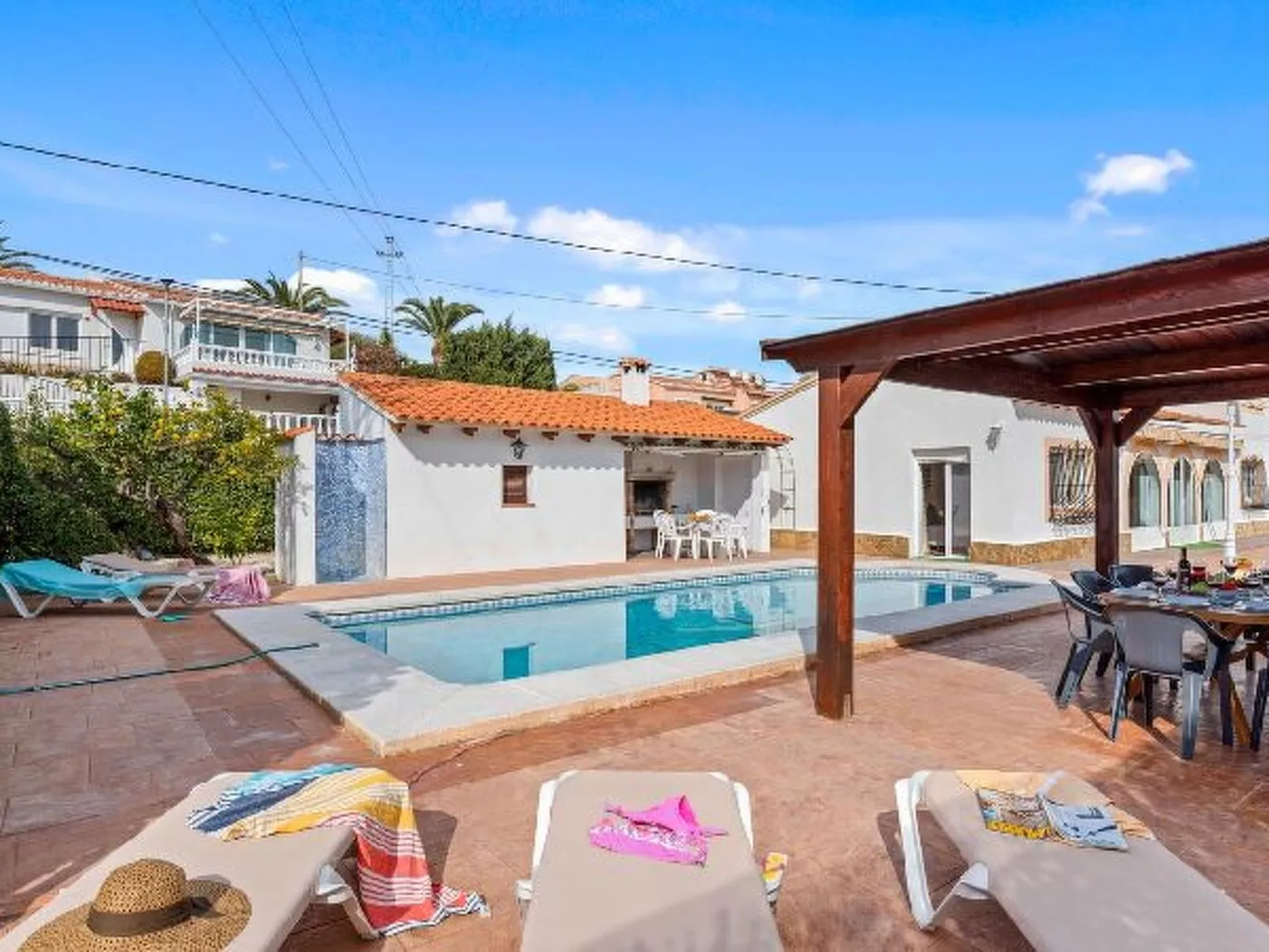 Villa Mercedes - Plusholidays - Image-tags.info