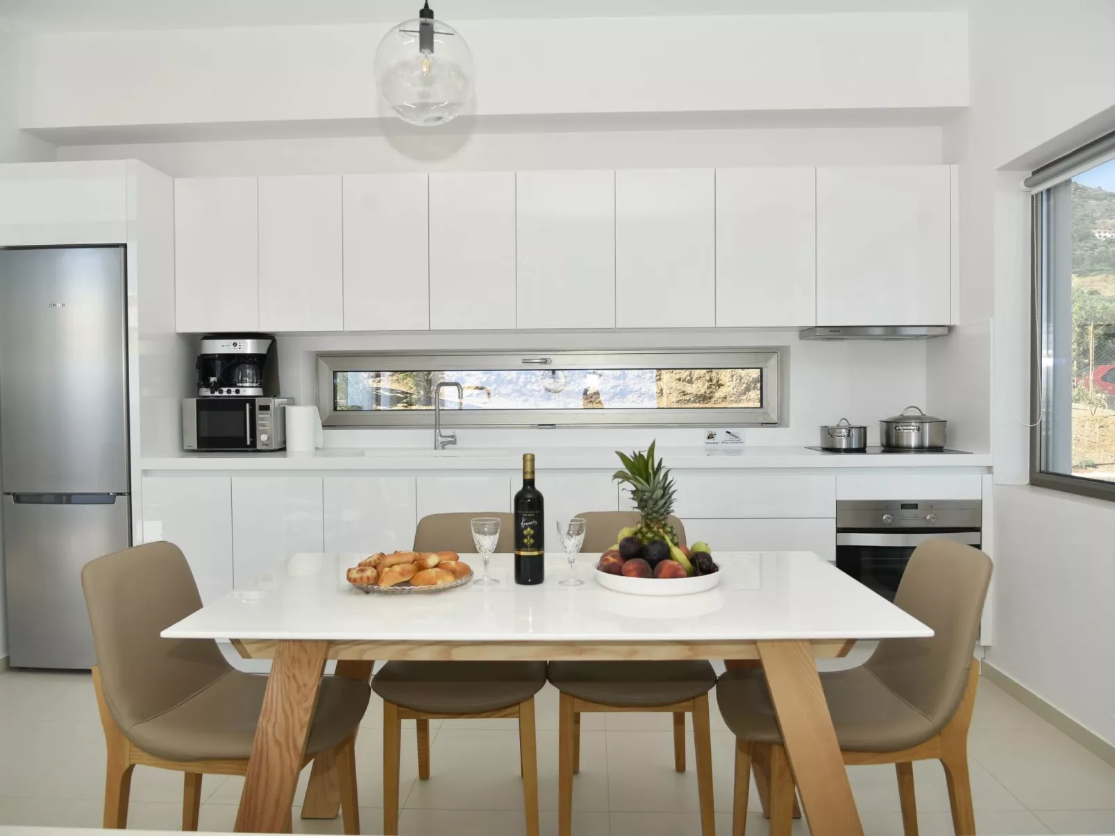 "Villa Kallia" mit Infinity-Pool - Inside