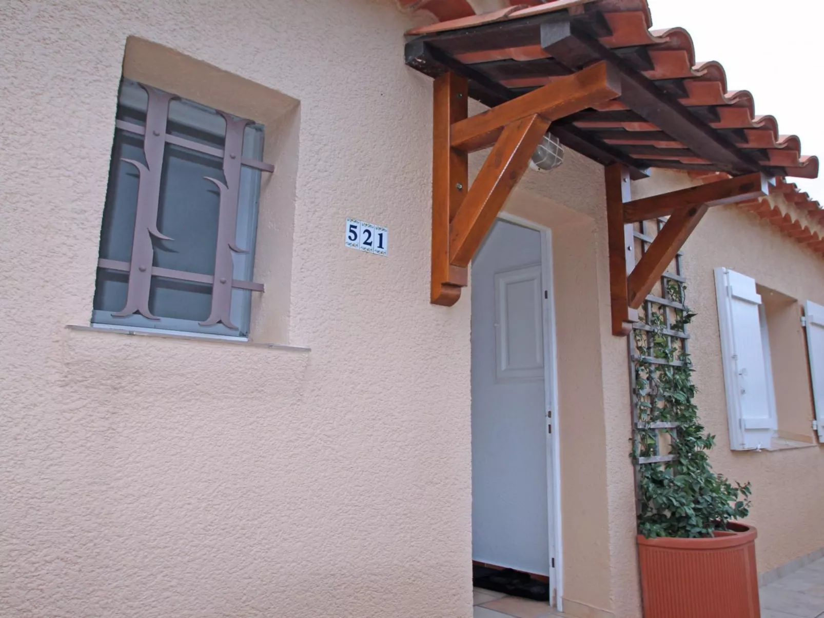 Appt T2 - 4 pers - Klima - Piscine et tennis - WiFi - Draußen