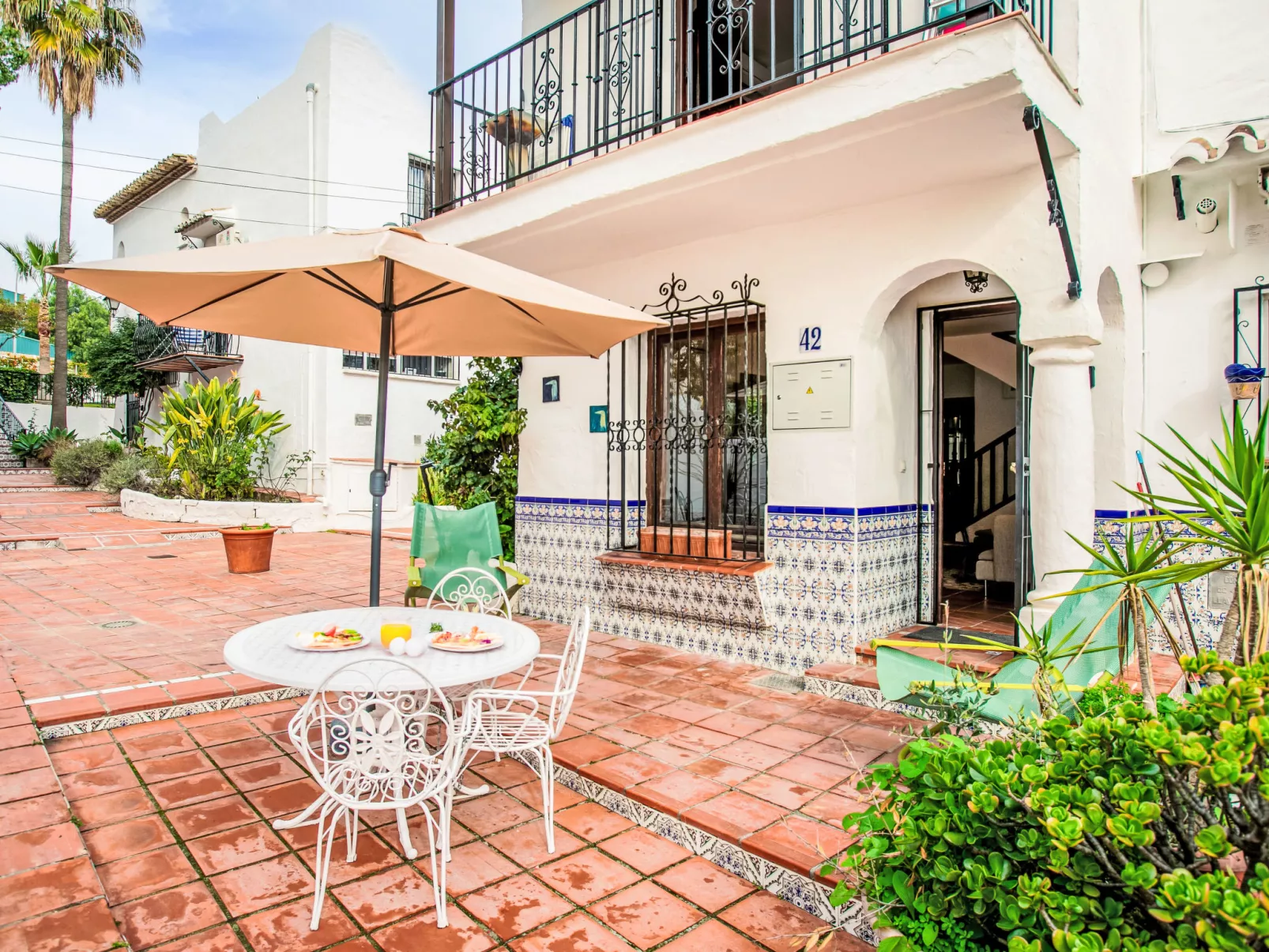 Central Nerja - Outside