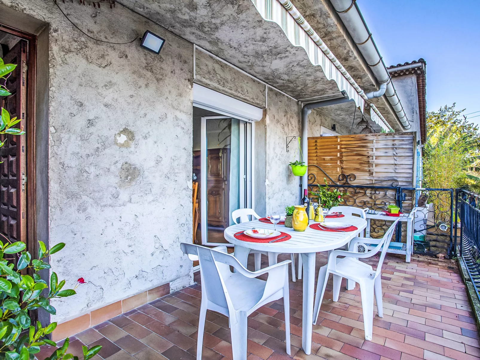 Maison Valensole - Draußen