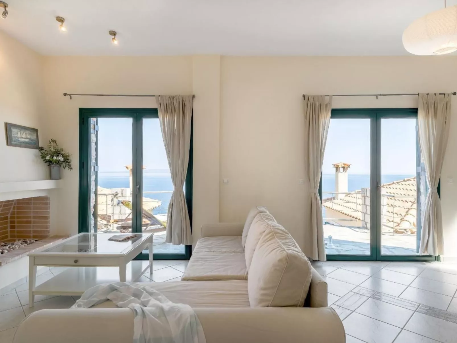 Leonardo da Vinci Villa - Inside