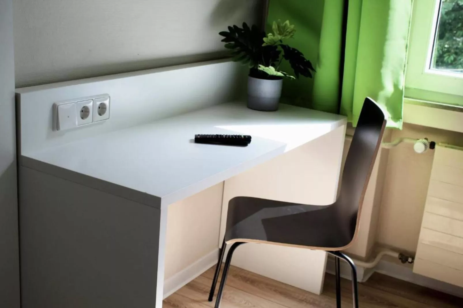 Single Room - Bedroom