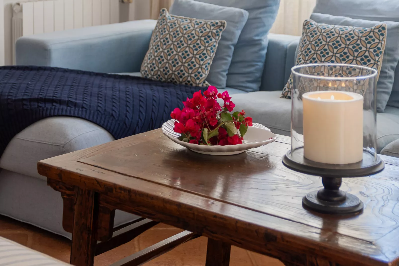 Charming Andalusian-Style Beach Villa - Wohnzimmer