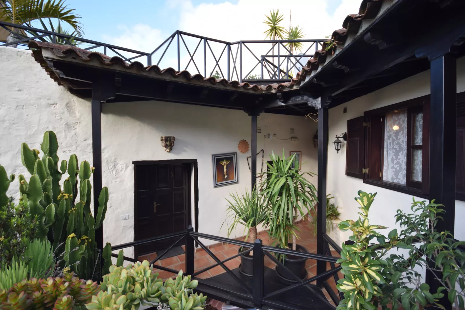 Apartamentos Monasterio de San Antonio 4 - Außenbereich Sommer