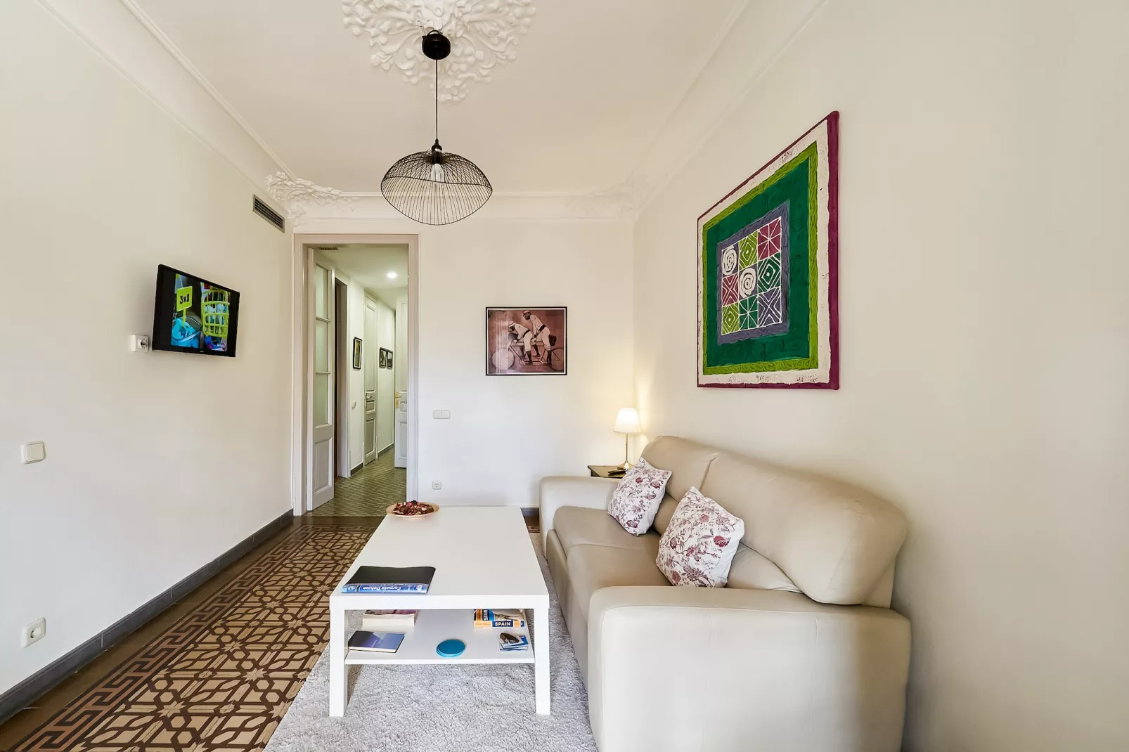 Rambla Paris Apartment - Living room