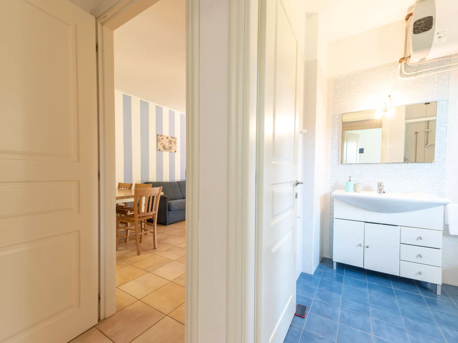 Aba Village - Drinnen