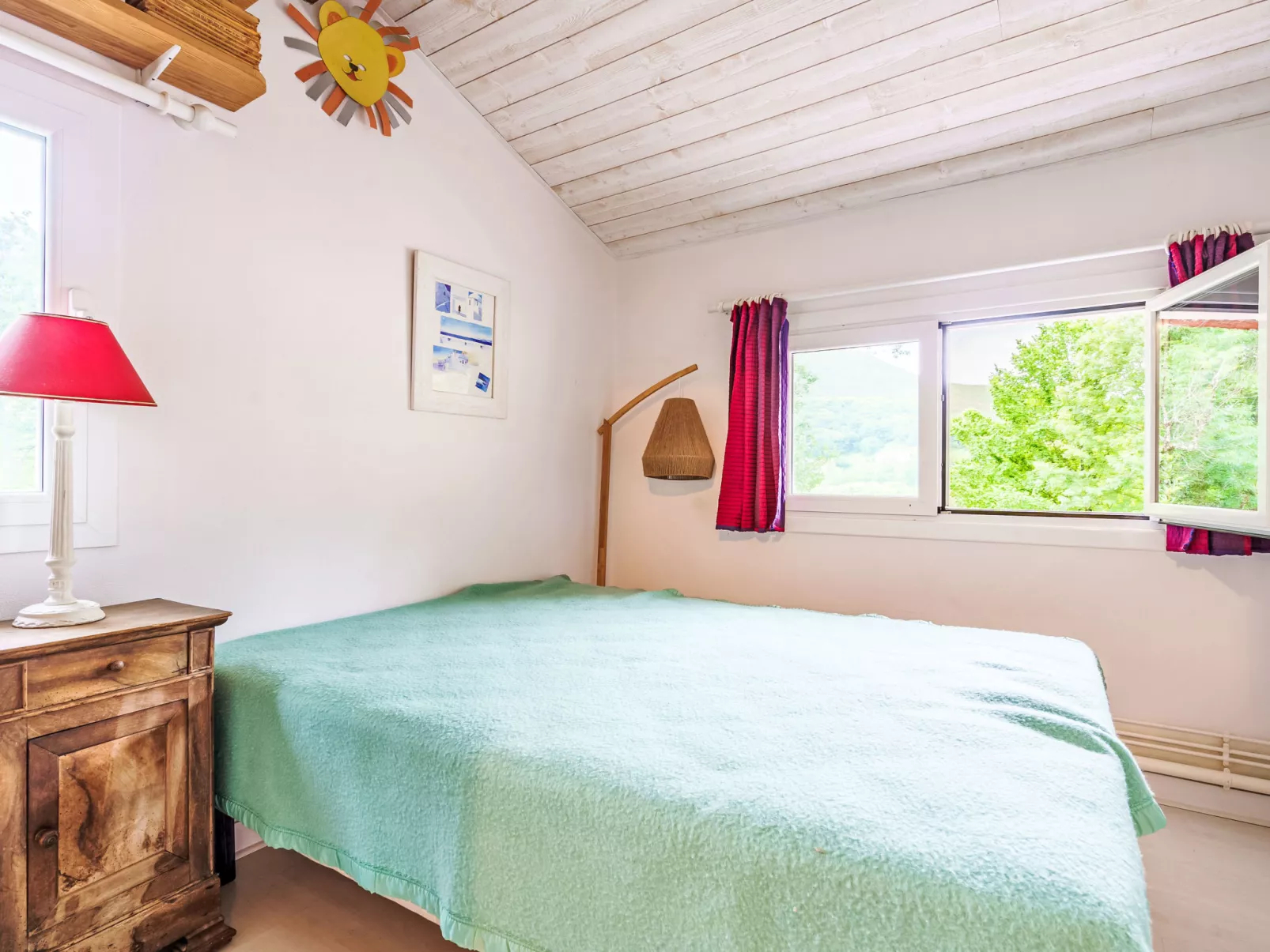 Chemin des Carrières - Inside