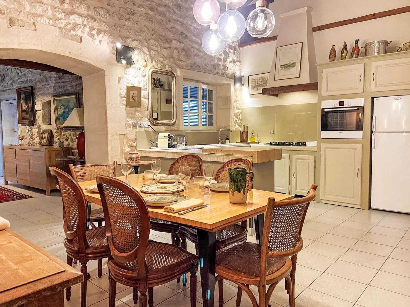 Mas du Castelet - Drinnen