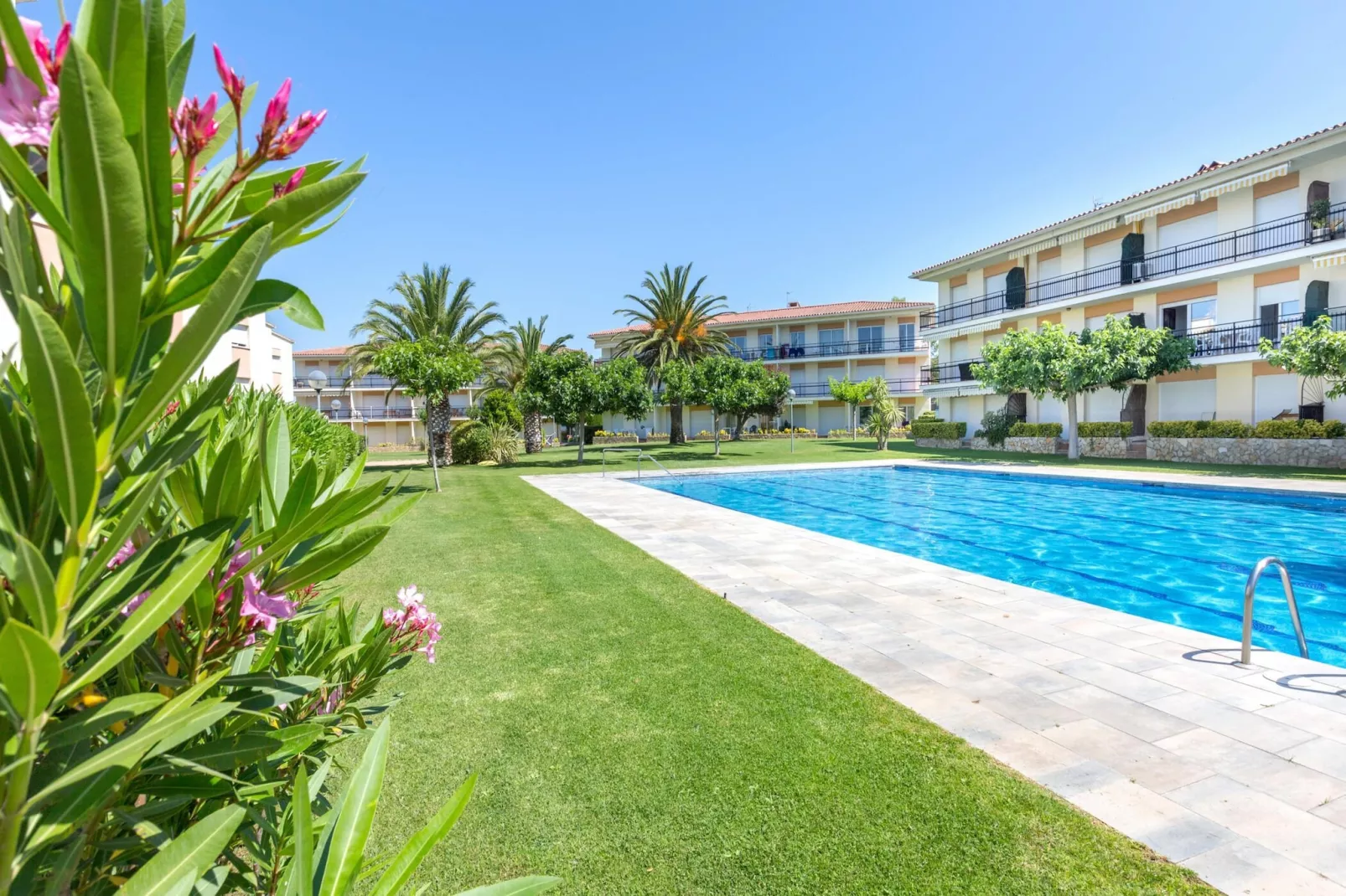 Costa Brava E-3 - Swimming pool