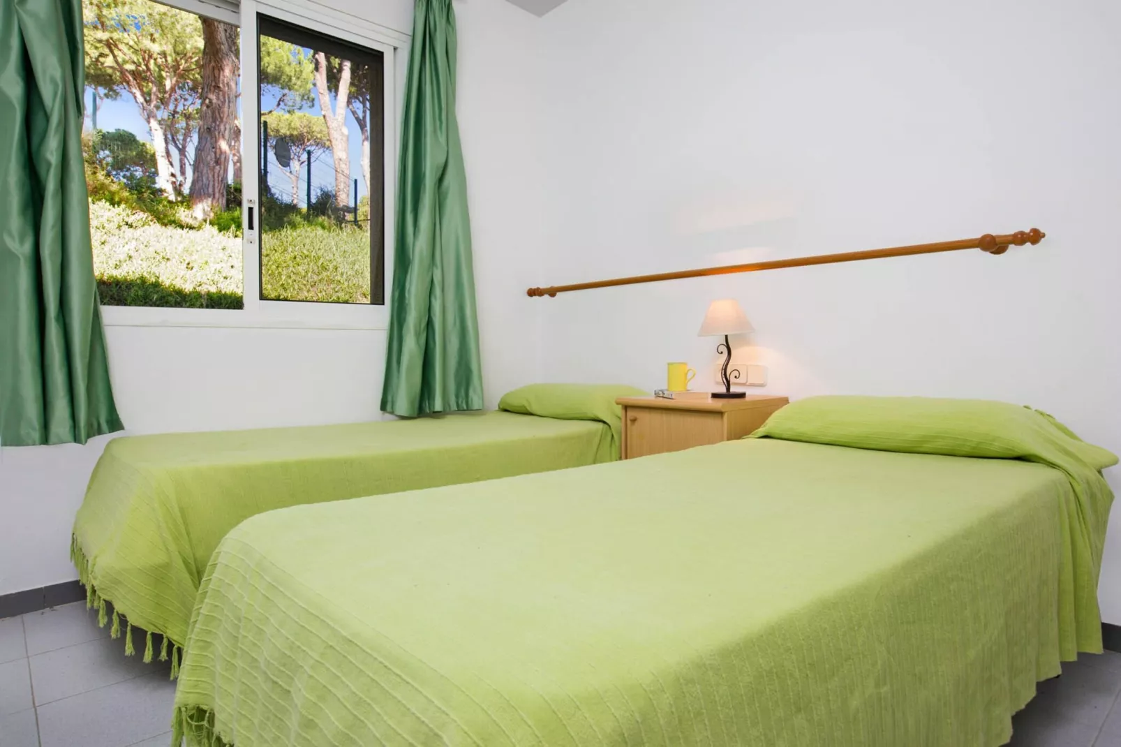 Open Pals - T - Schlafzimmer