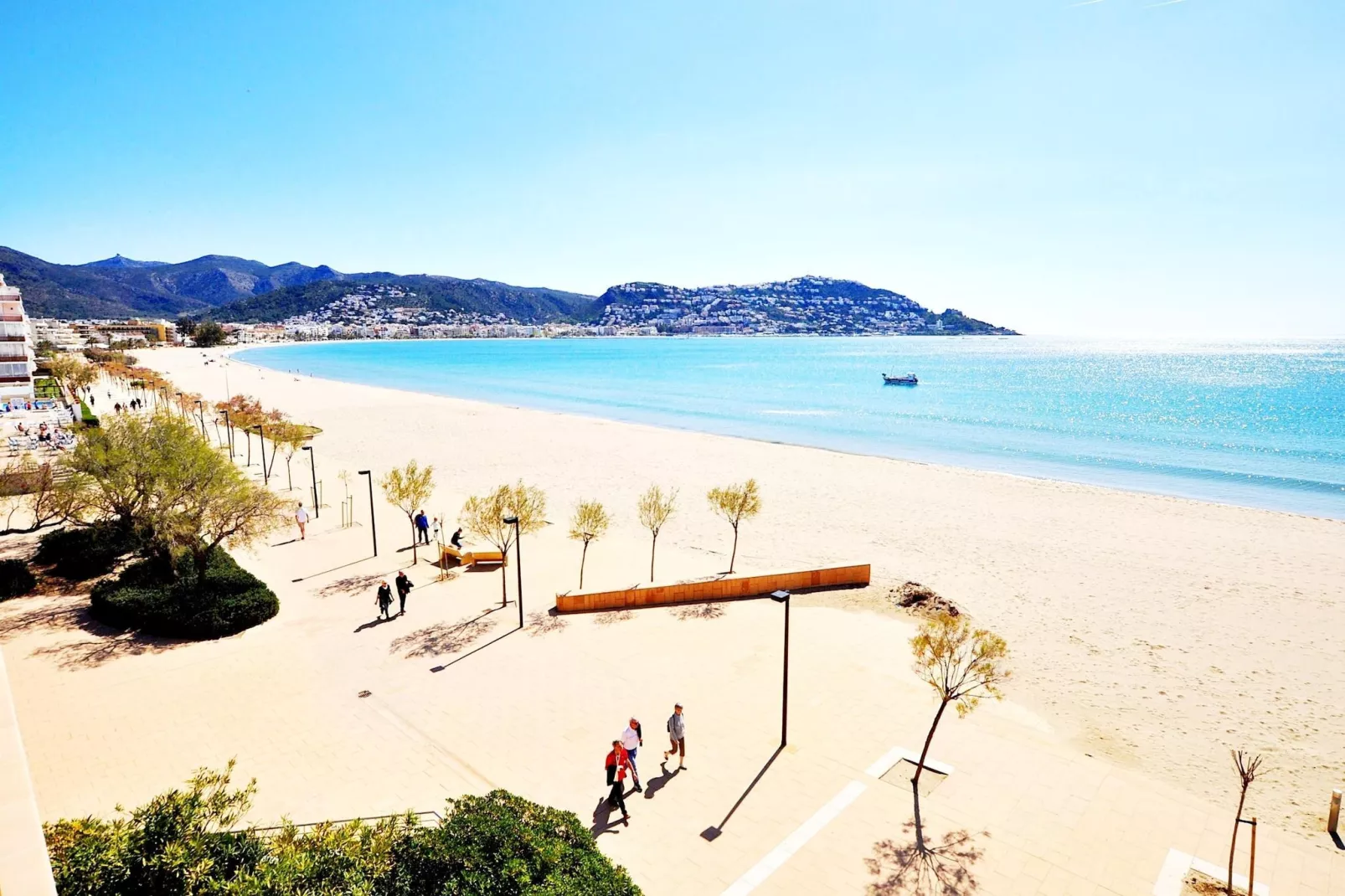 1209 WEEKEND 150m playa - Areas within 1km in summer