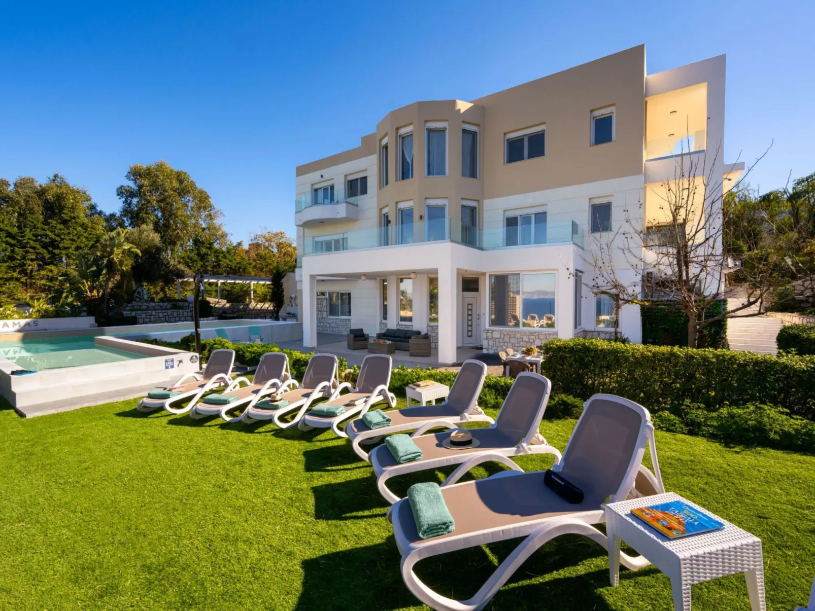 "Adamas Villa Rhodos" - Dehors