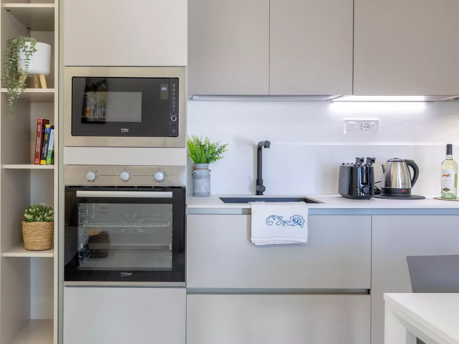 Nereide Blu - Inside