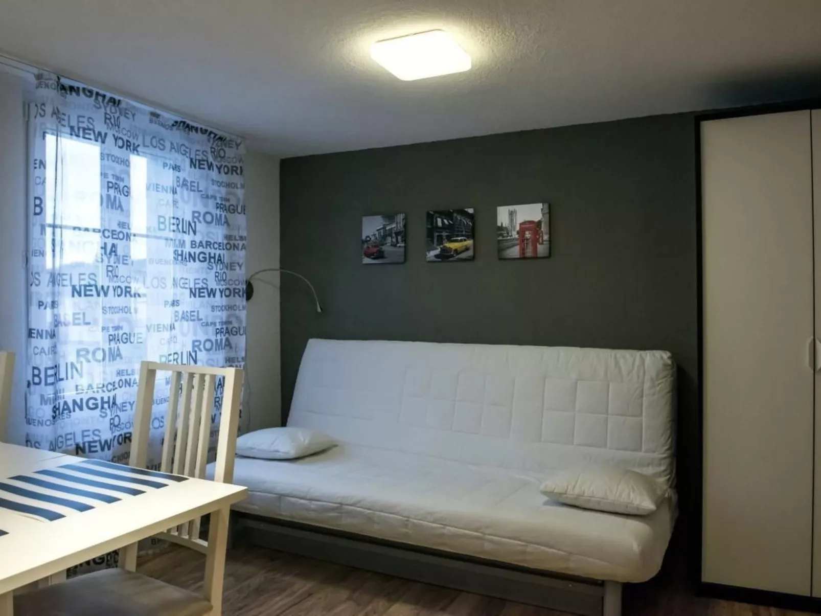 Im Fürstenland 2.OG - Dedans