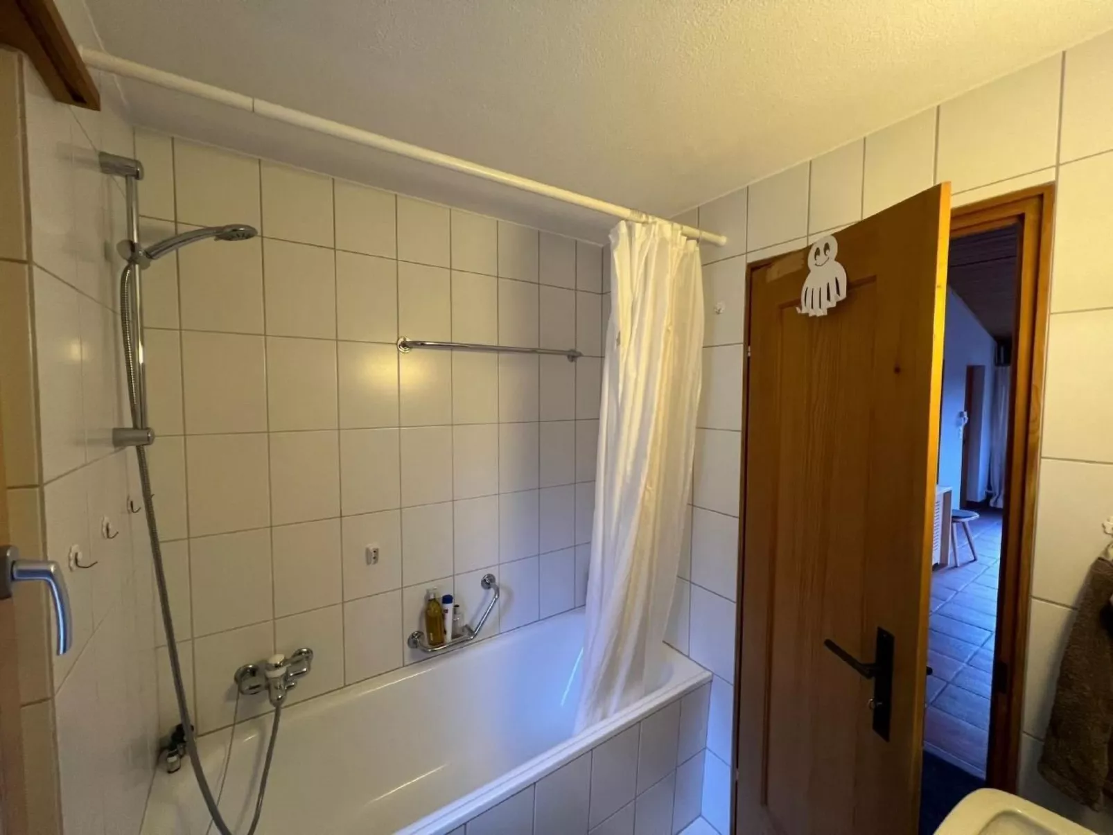 Tgea Beverin - Inside