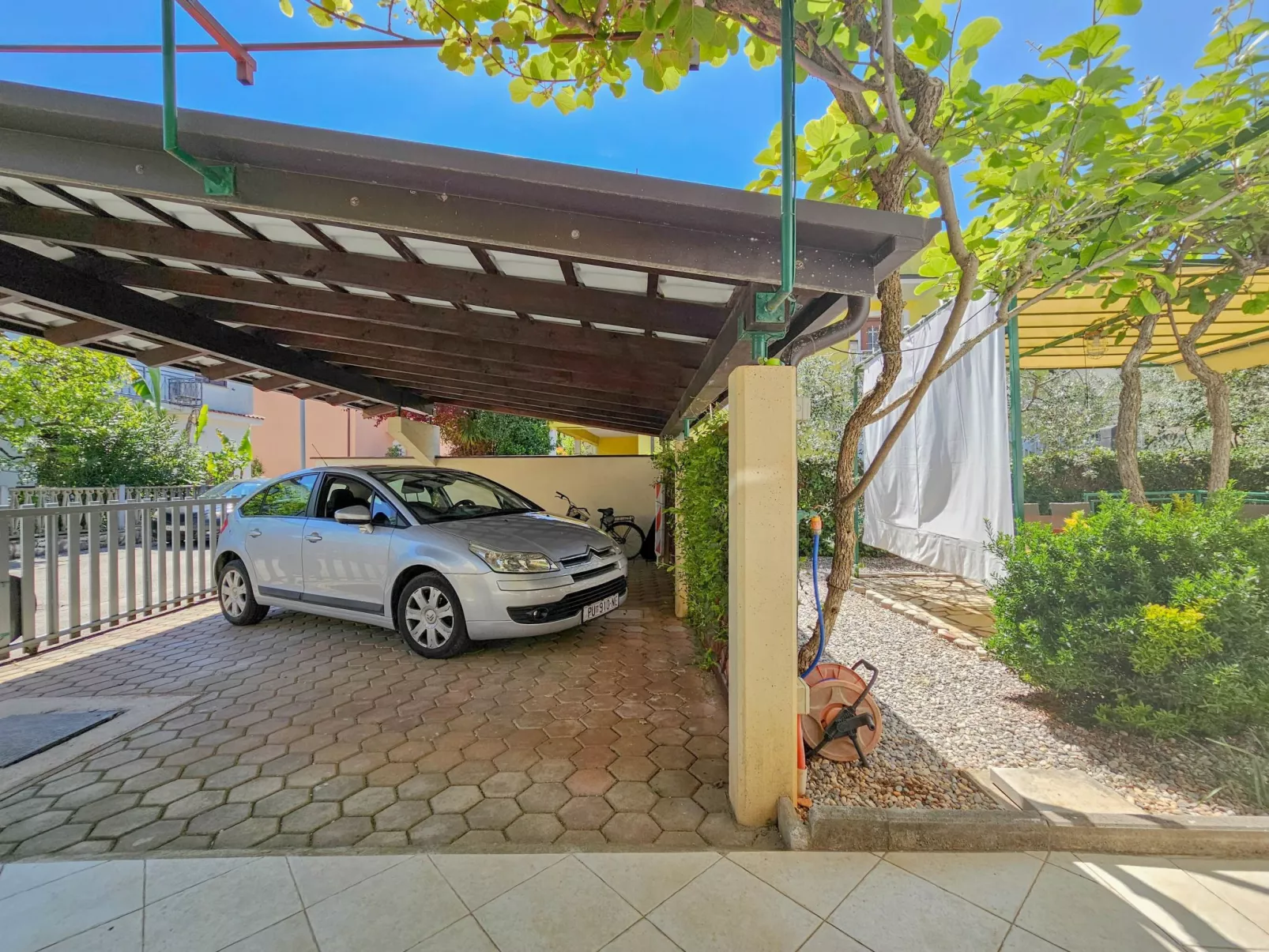 "Beco 2" direkt am Strand - Outside