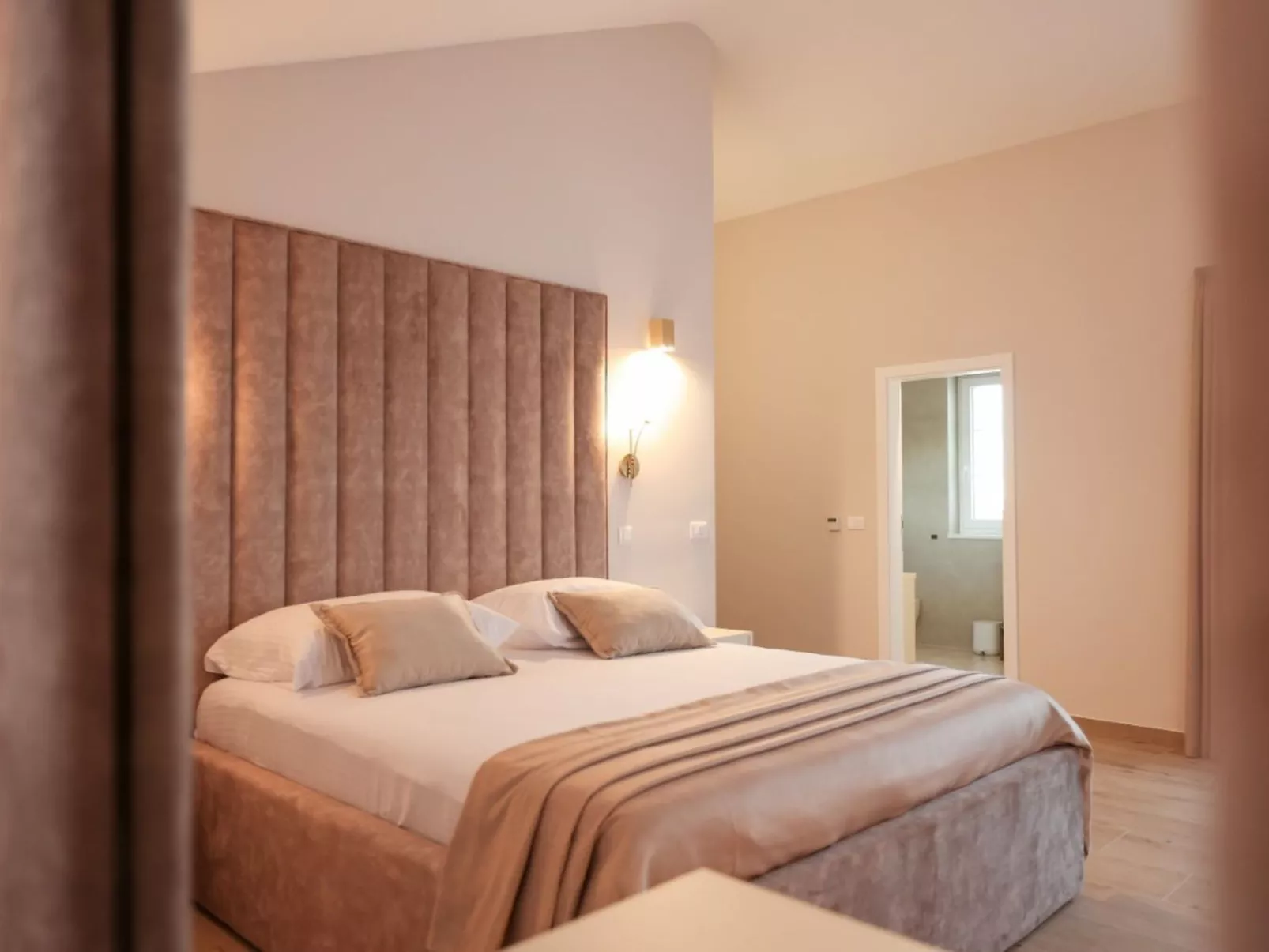 Gästezimmer "Rosa Zimmer" mit Balkon - Inside