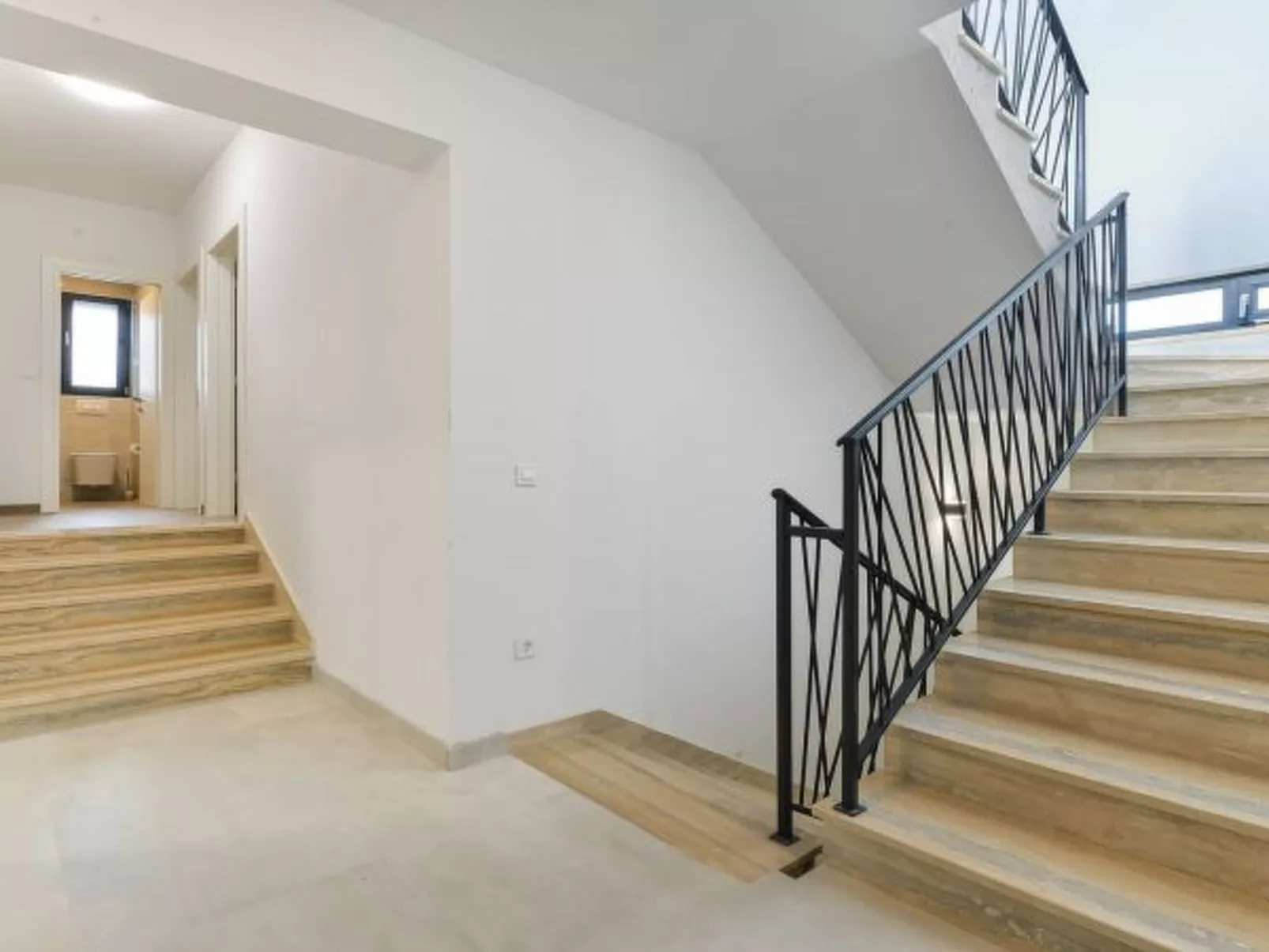 Villa Zariva with pool and panoramic mountain and - Image-tags.info