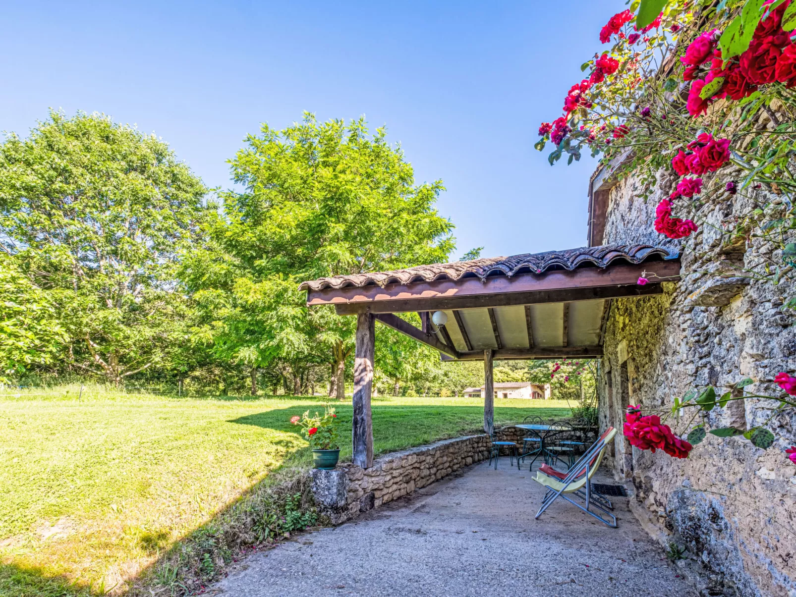 Gites de la Goujatte - Outside