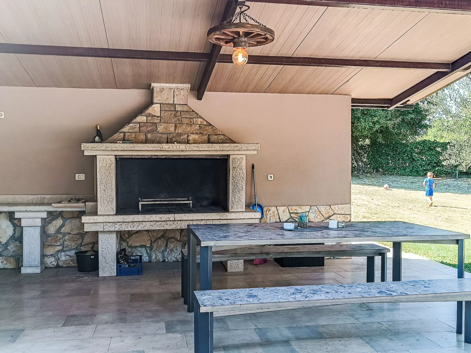 Villa Križanci - Draußen