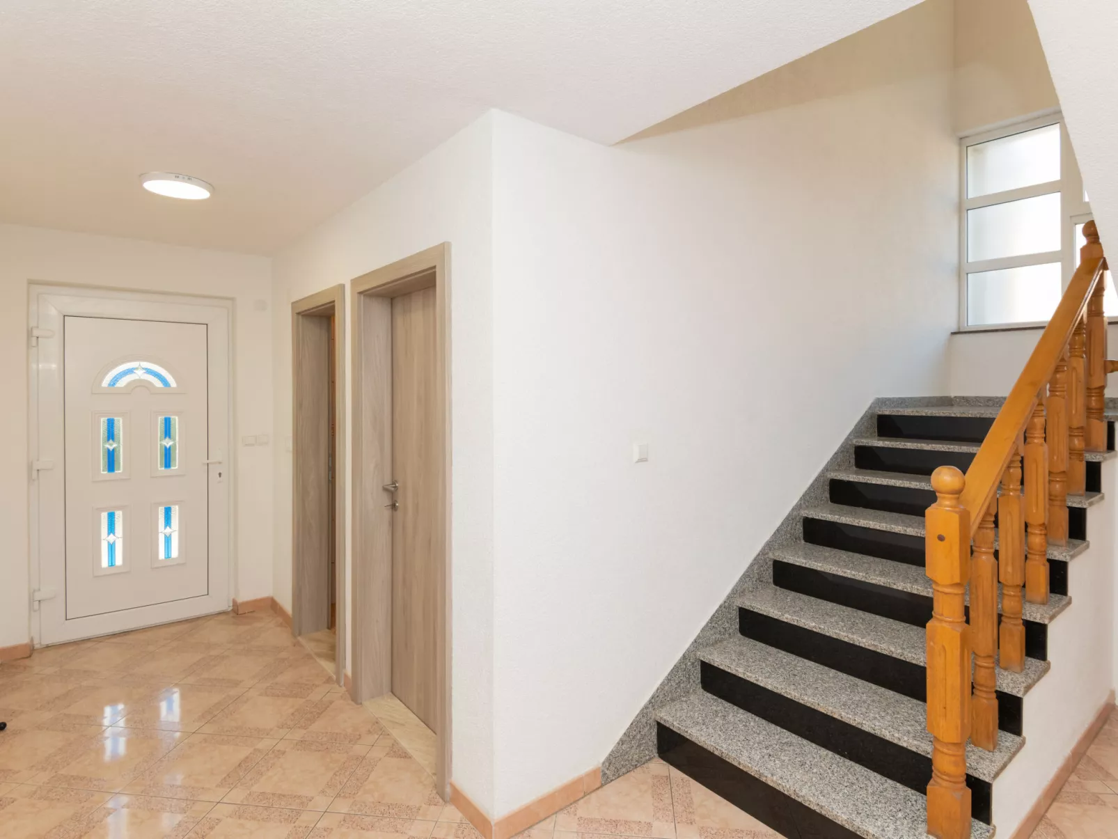 Matanovi dvori - Drinnen