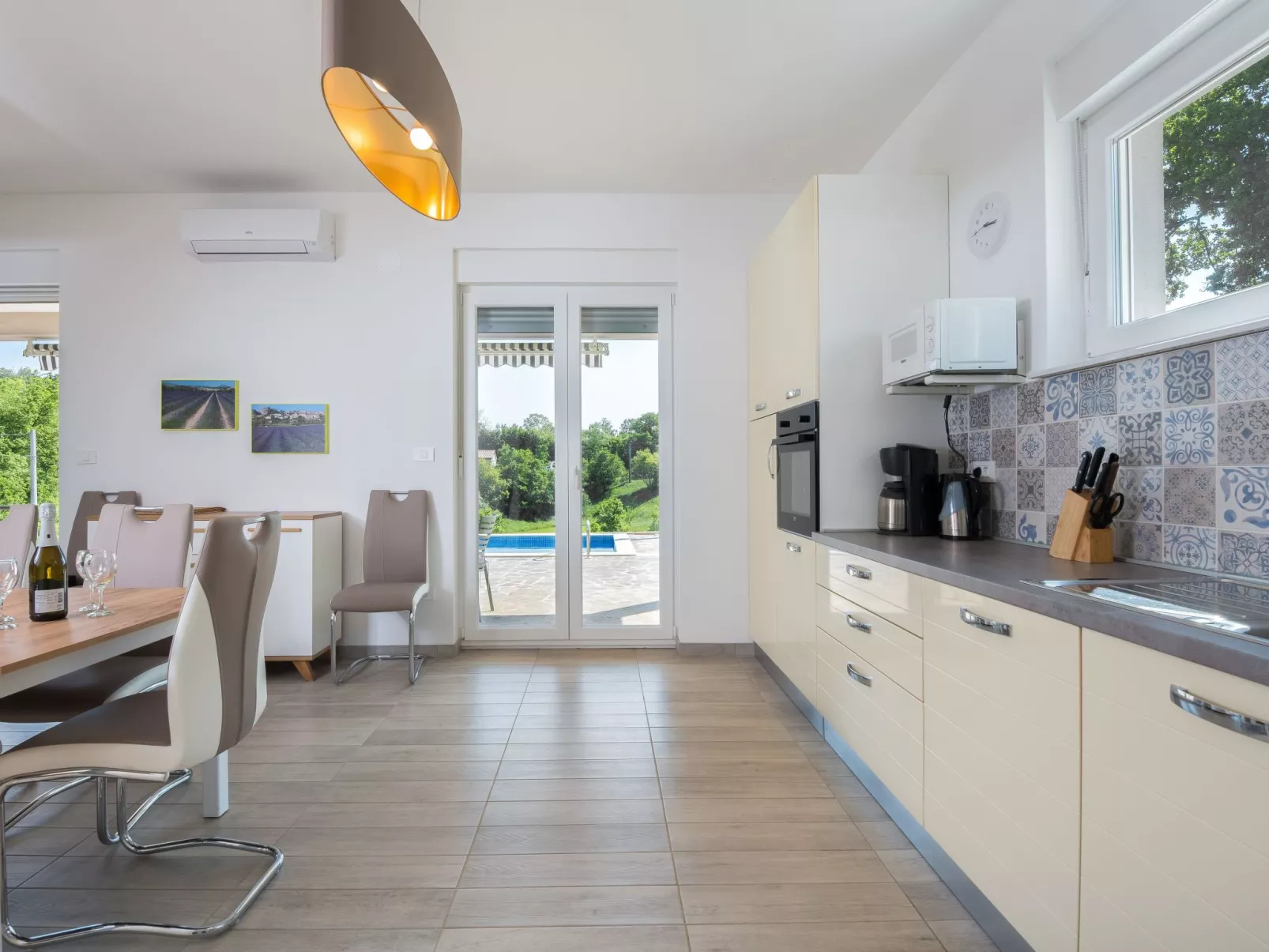 Mit eigenem Pool - Image-tags.info