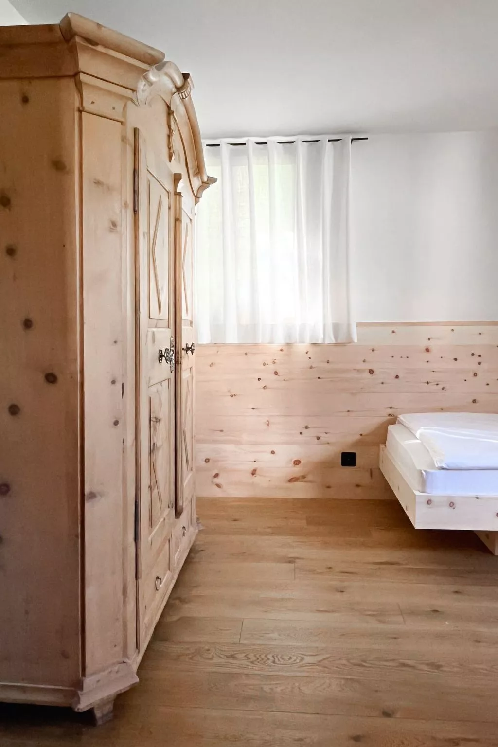 Curtin Duas - Drinnen