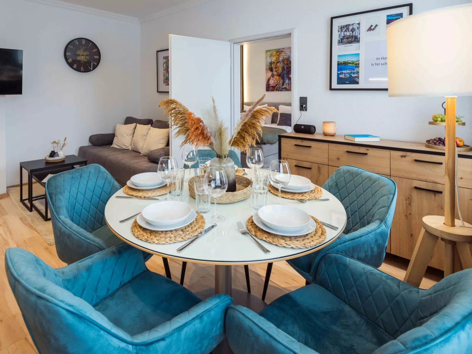 Schiller Apartment im Zentrum von Hof. Küche, Parkplatz, 250MBit Wlan - Inside