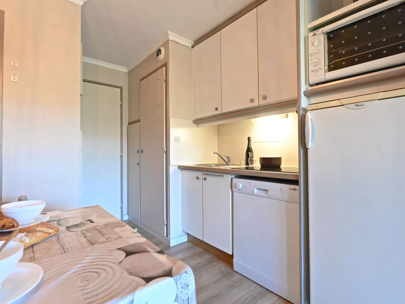 Village Cap Estérel - Le Belvédère - Dedans