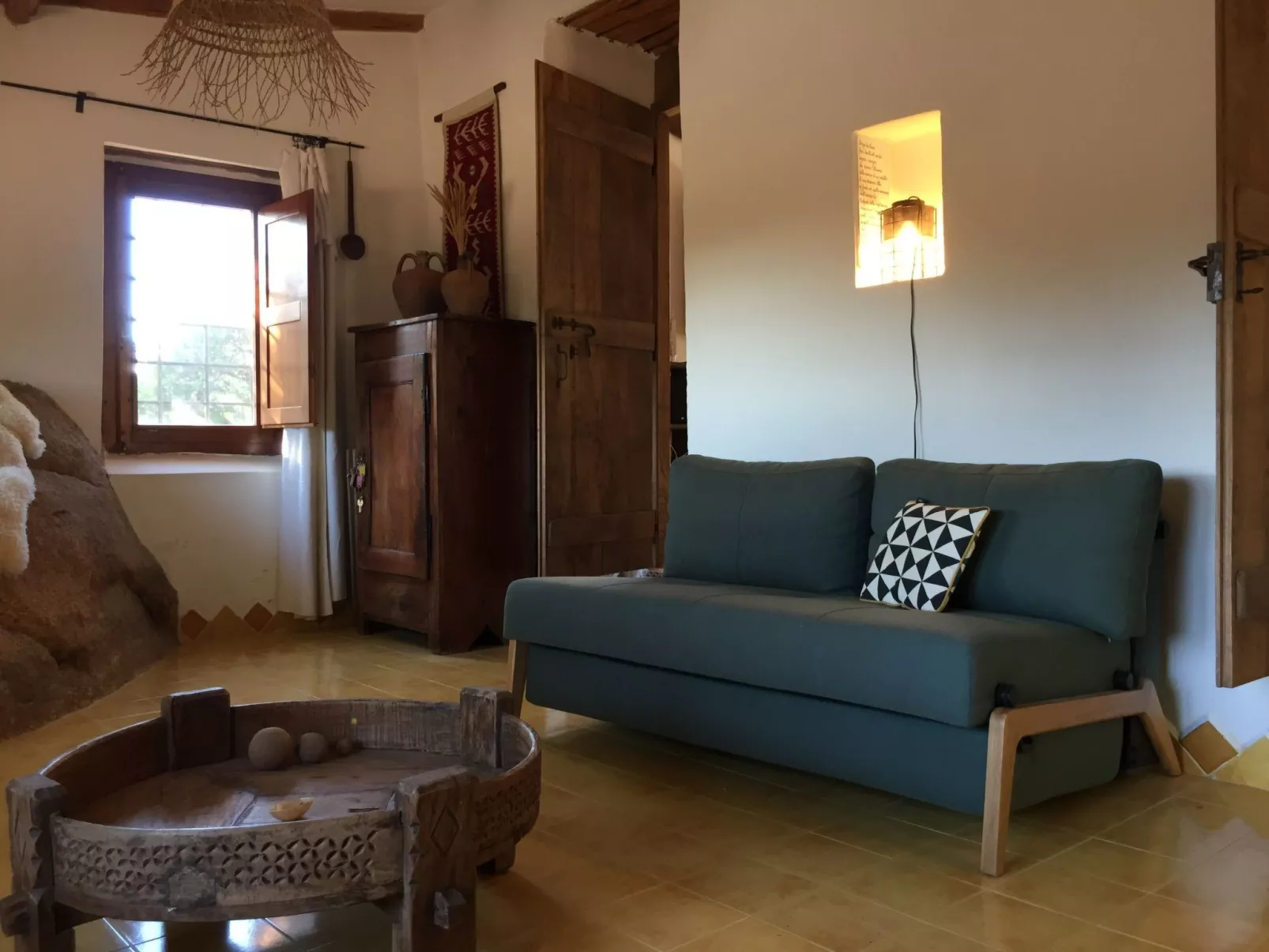 "Cosima" mit Blick auf das Wasser - Image-tags.info