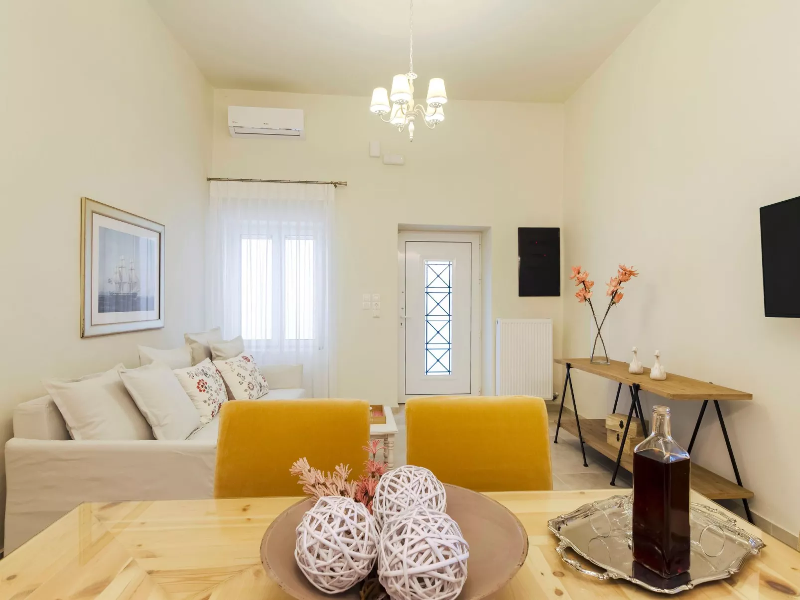 Leny's Seaside House - Image-tags.info