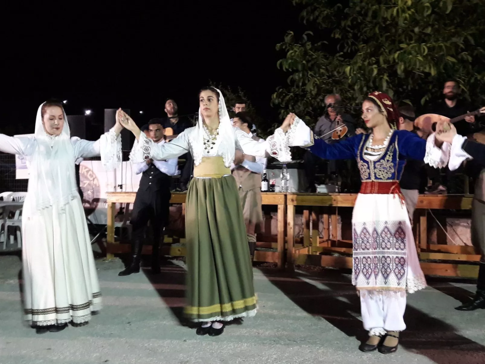 Traditionelle Natursteinvilla mit tollem Meerblick - Draußen