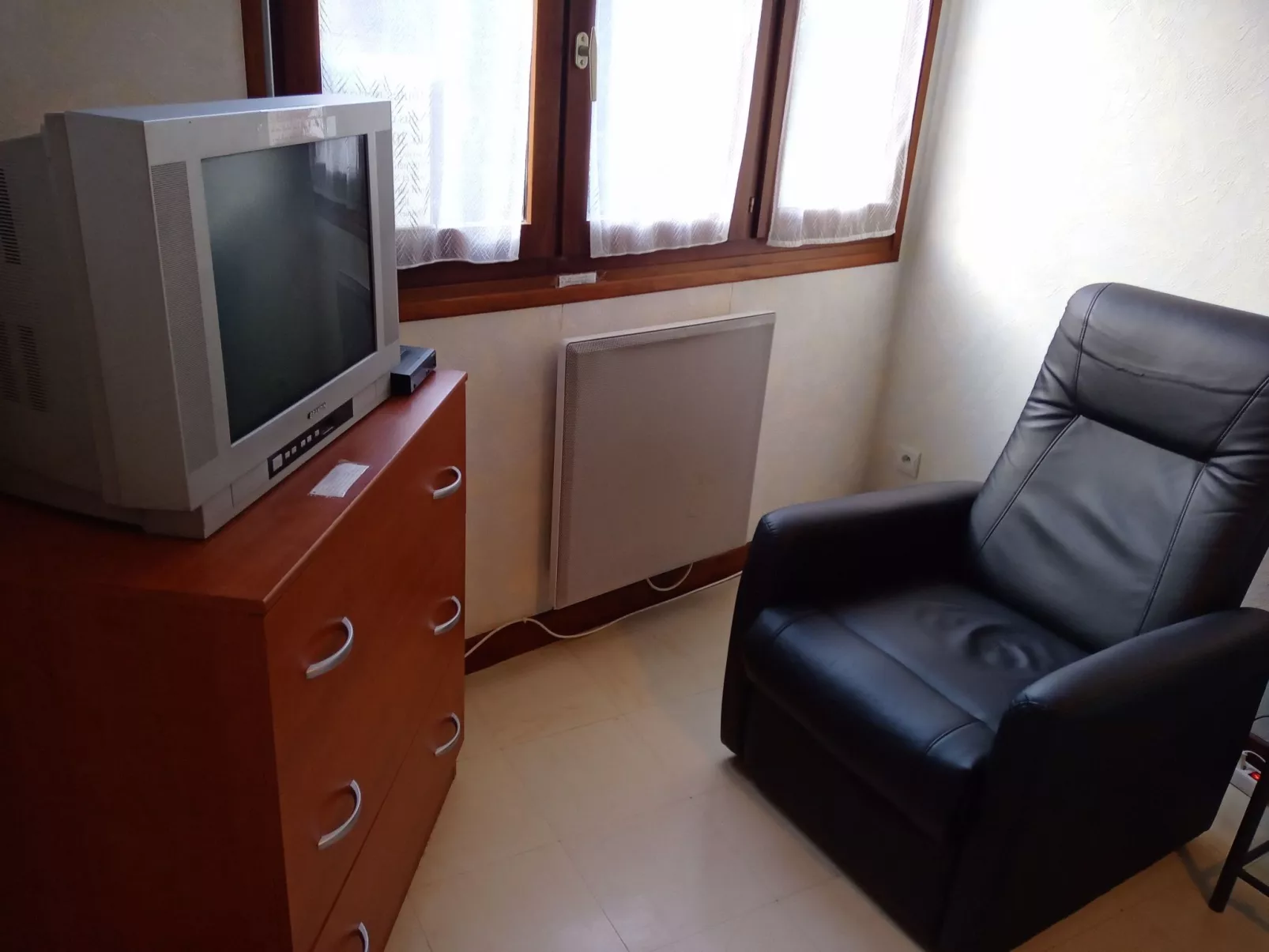 Vermietet schöne Wohnung 1 bis 6 Personen - Drinnen