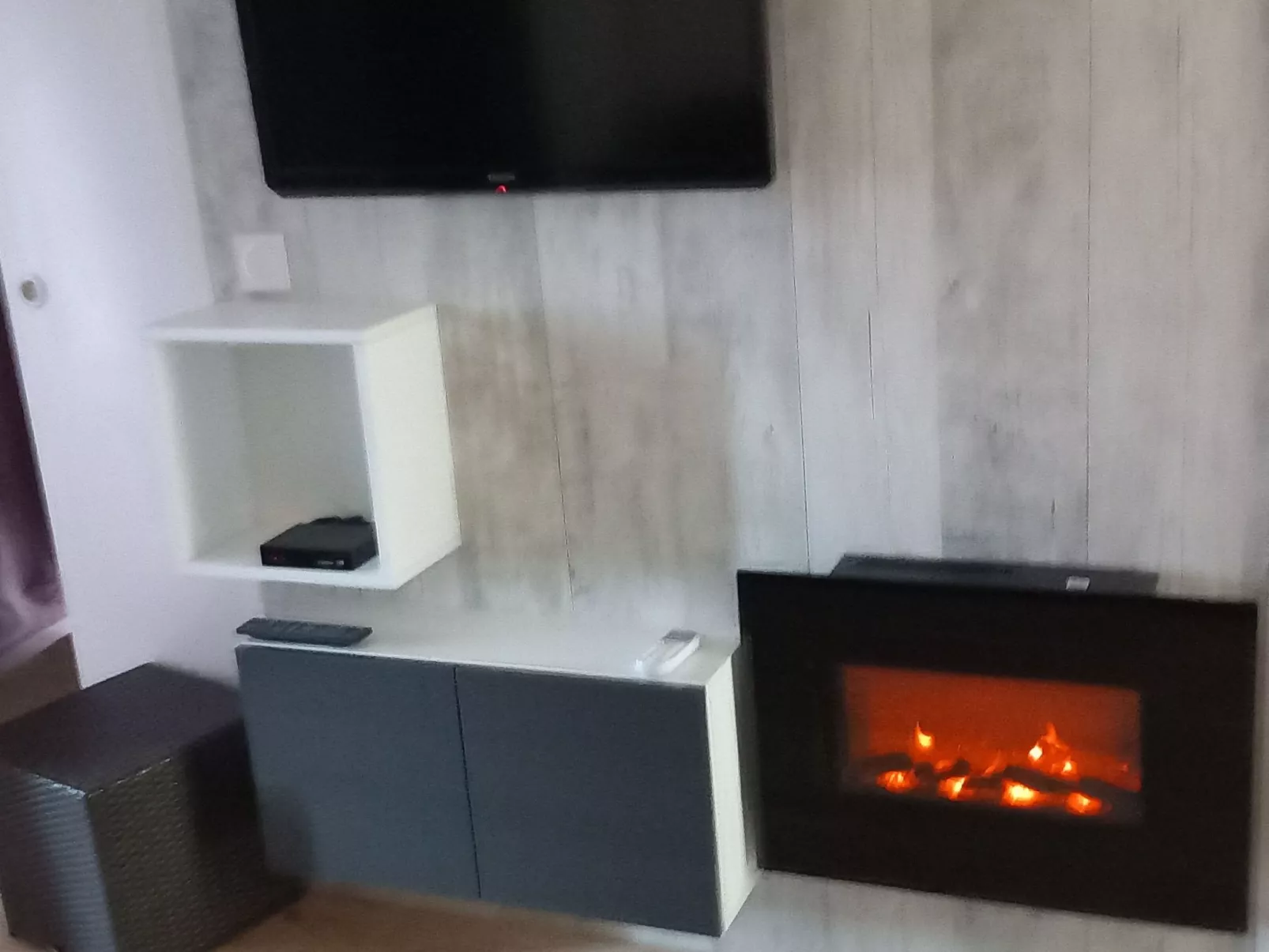 Mit Pool Infinity - Drinnen