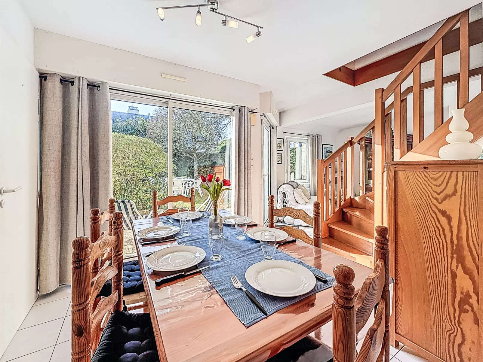 Clos de Kerallan - Inside