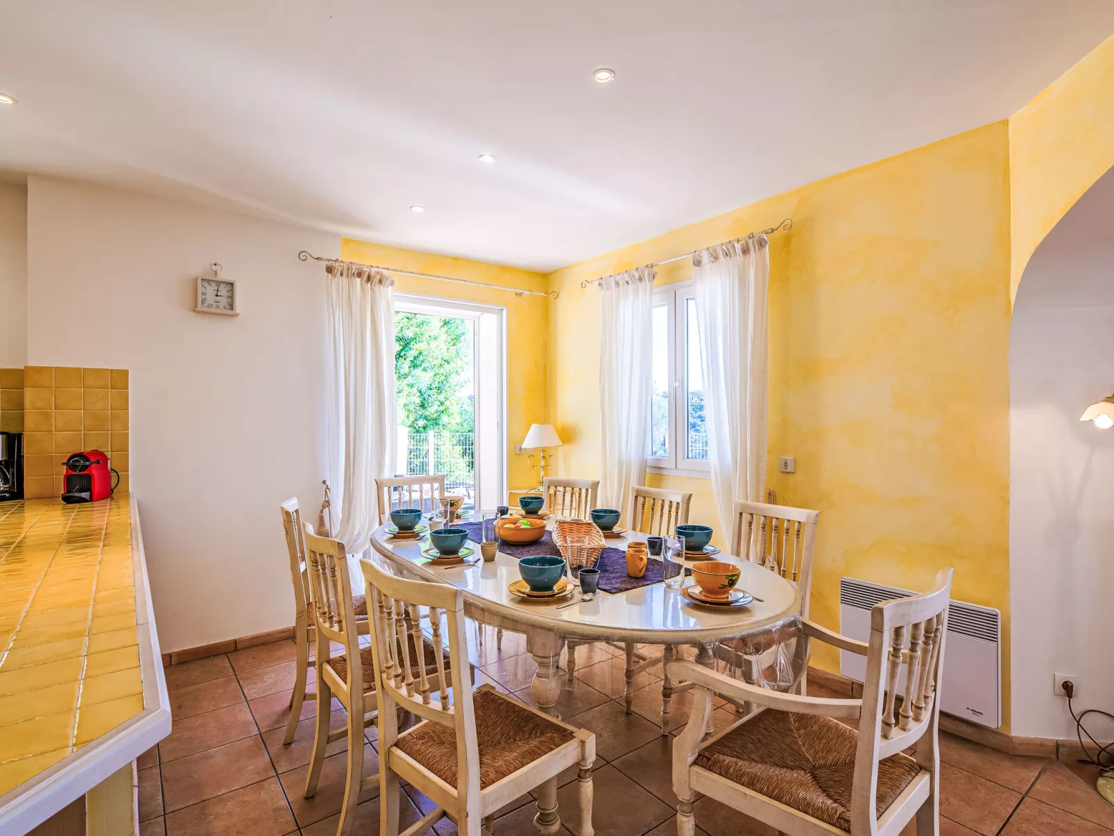 La Figuière - Inside